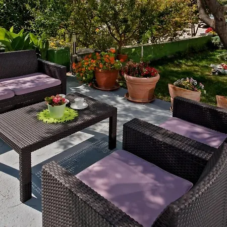 In With Seaview, Terrace, Air Condition, Wifi